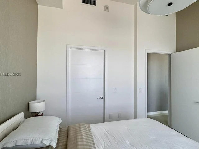 7875 NW 107th Ave # 812, Doral FL 33178