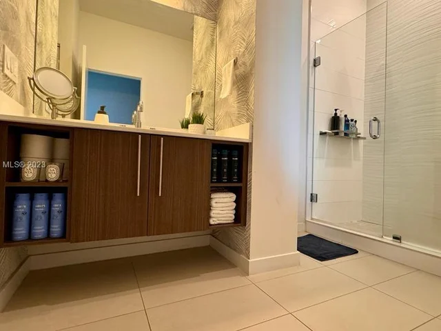 7875 NW 107th Ave # 812, Doral FL 33178