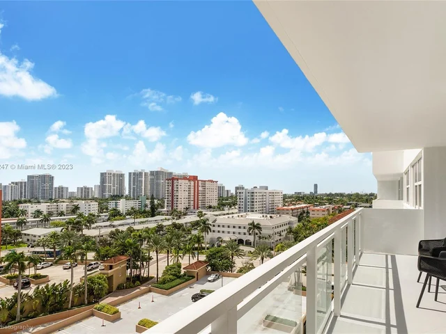 2030 S Ocean Dr, Hallandale Beach FL 33009
