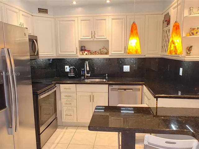 1985 S Ocean Dr, Hallandale Beach FL 33009