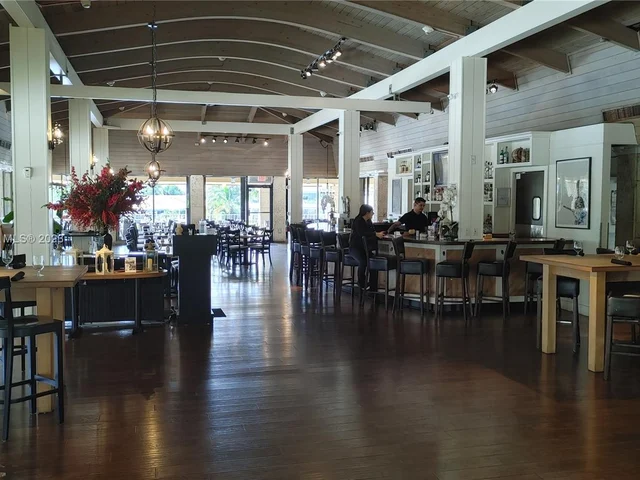 1985 S Ocean Dr, Hallandale Beach FL 33009