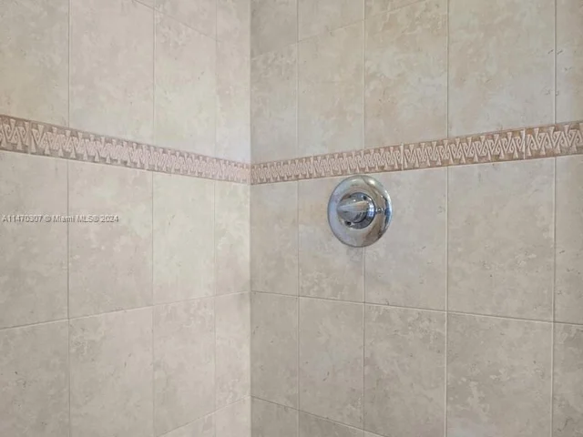 1701 S Ocean Dr # 903, Hollywood FL 33019