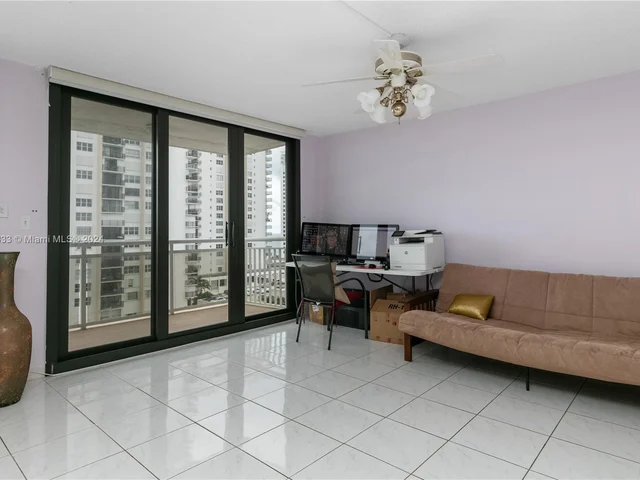 1600 S Ocean Dr # 10J, Hollywood FL 33019