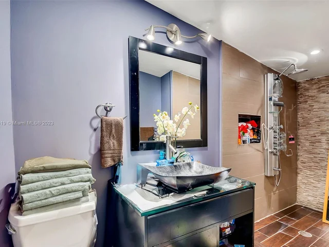 1805 NE 117th Rd, North Miami FL 33181