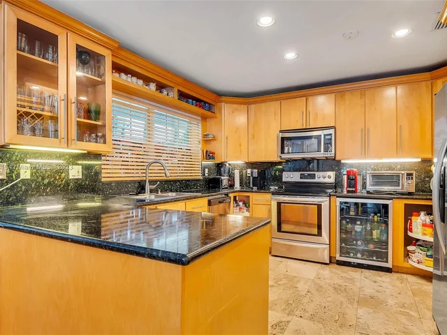 1805 NE 117th Rd, North Miami FL 33181