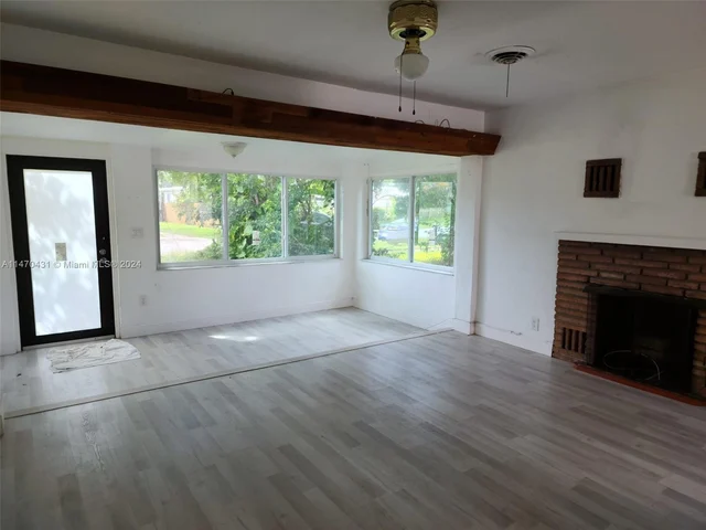 2615 Wilson St, Hollywood FL 33020