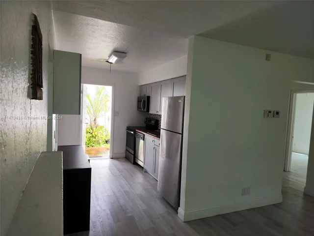 2615 Wilson St, Hollywood FL 33020