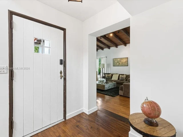 756 NE 72 TER, Miami FL 33138