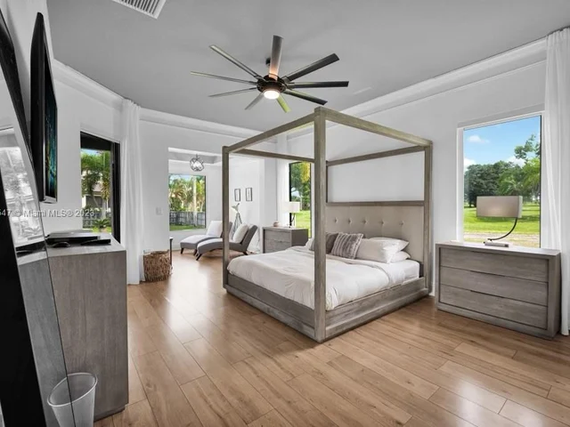 3185 Fairways Dr, Homestead FL 33035