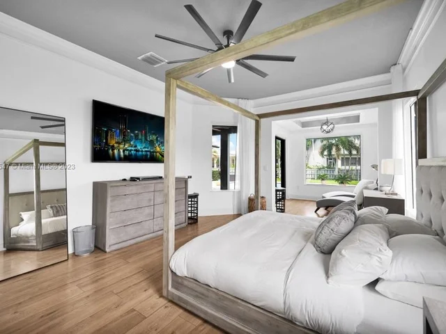 3185 Fairways Dr, Homestead FL 33035