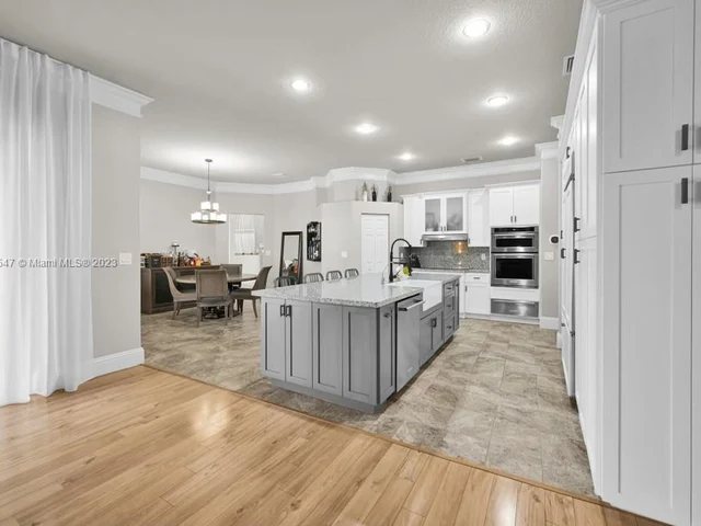 3185 Fairways Dr, Homestead FL 33035