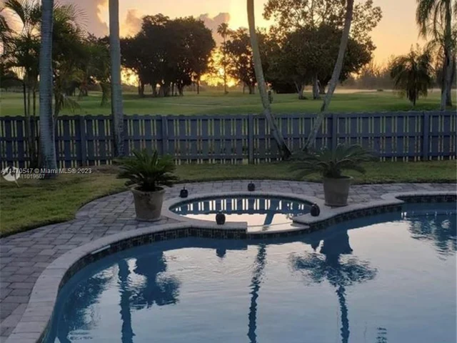 3185 Fairways Dr, Homestead FL 33035