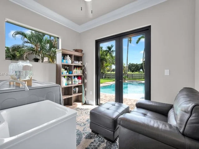 3185 Fairways Dr, Homestead FL 33035