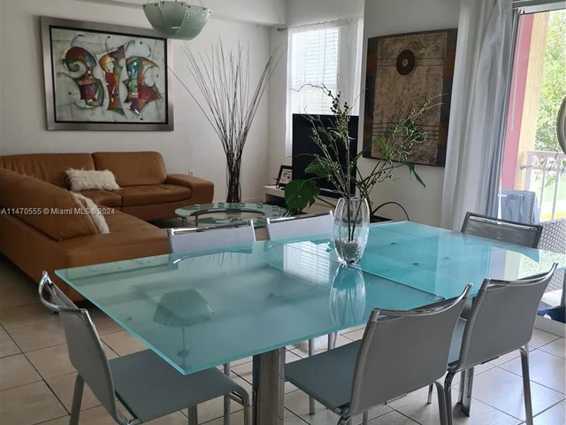 11002 NW 83rd St # 211, Doral FL 33178