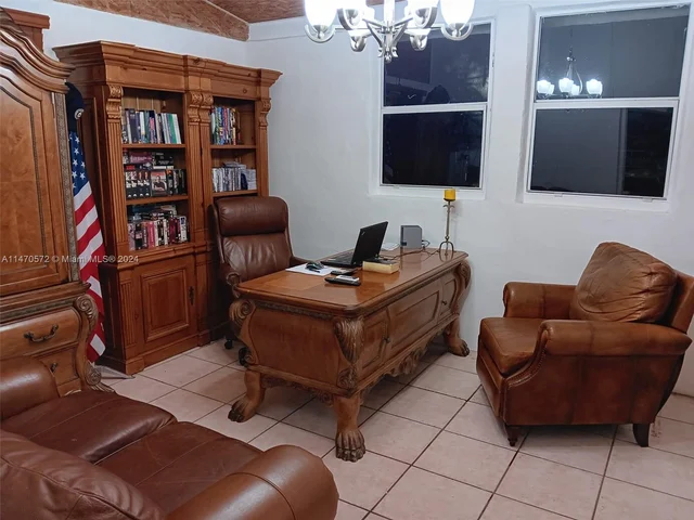 12215 SW 217th St, Miami FL 33170