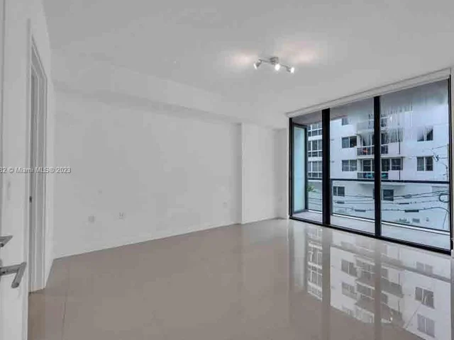 201 SW 17th Rd # 302, Miami FL 33129