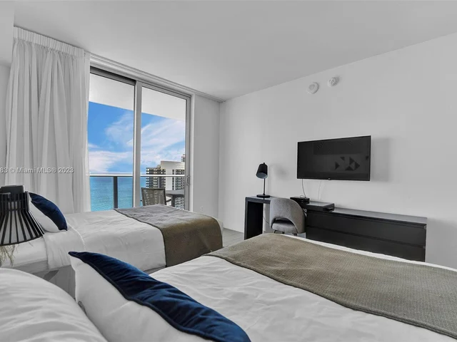 4010 S Ocean Dr # T3903, Hollywood FL 33019