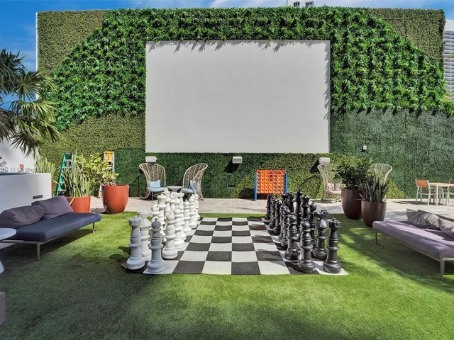 4010 S Ocean Dr # T3903, Hollywood FL 33019