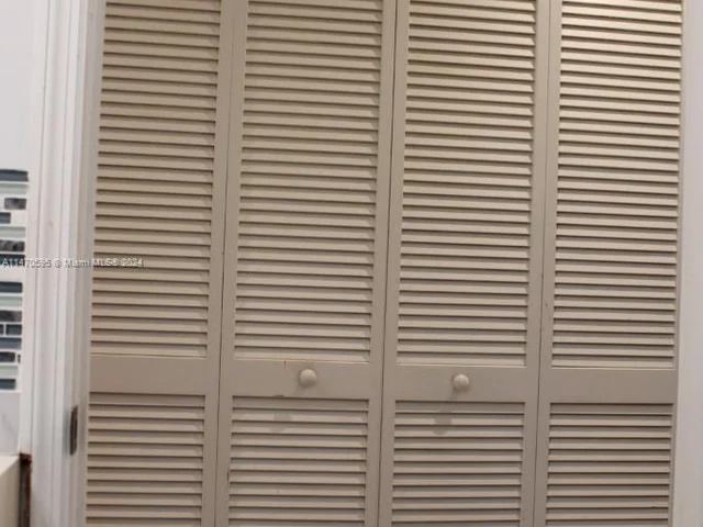 359 NE 32nd Ter, Homestead FL 33033