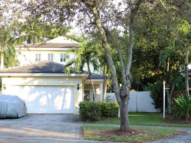 359 NE 32nd Ter, Homestead FL 33033