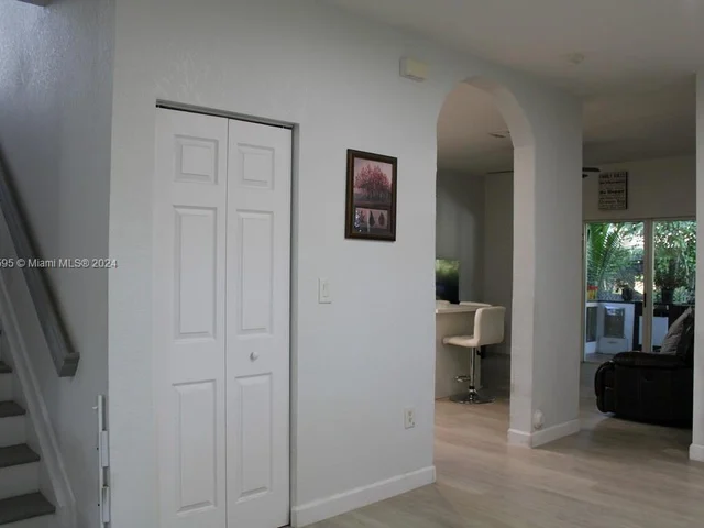 359 NE 32nd Ter, Homestead FL 33033