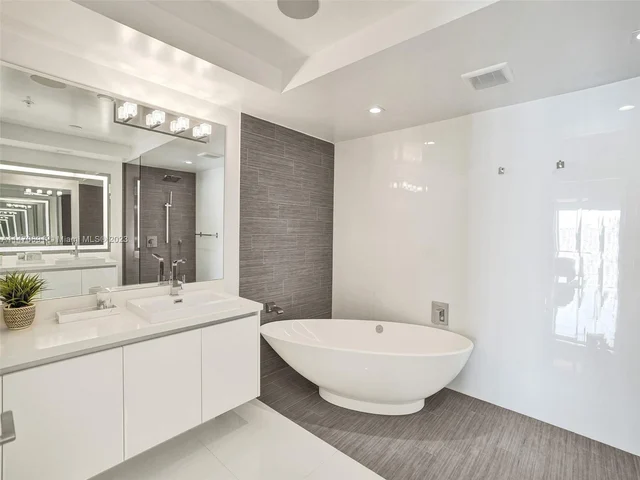 300 Sunny Isles Blvd # 1407, Sunny Isles Beach FL 33160