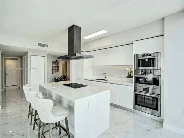 300 Sunny Isles Blvd # 1407, Sunny Isles Beach FL 33160