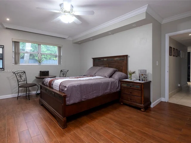 7255 SW 126th St, Pinecrest FL 33156