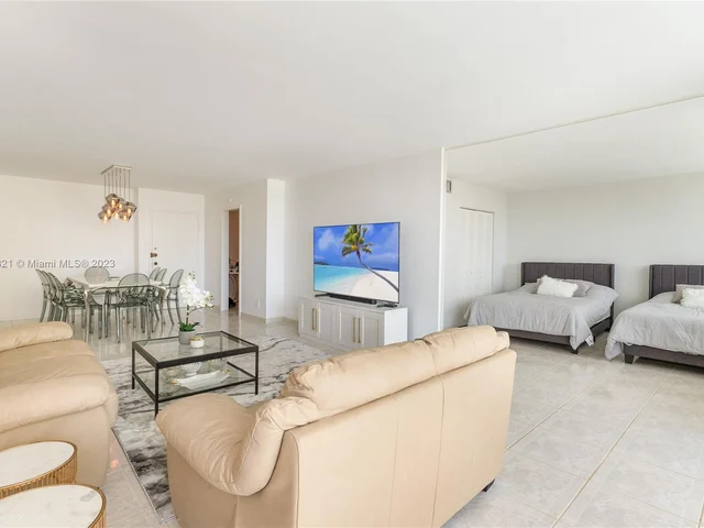 2030 S Ocean Dr # 810, Hallandale Beach FL 33009