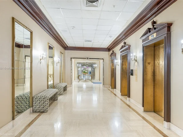 2030 S Ocean Dr # 810, Hallandale Beach FL 33009