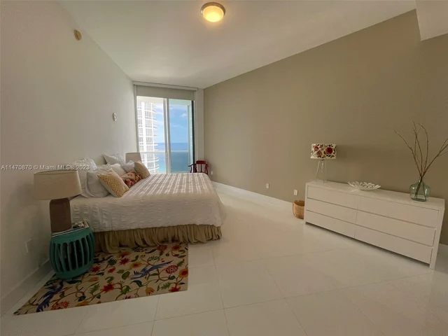15811 Collins Ave # 3403, Sunny Isles Beach FL 33160