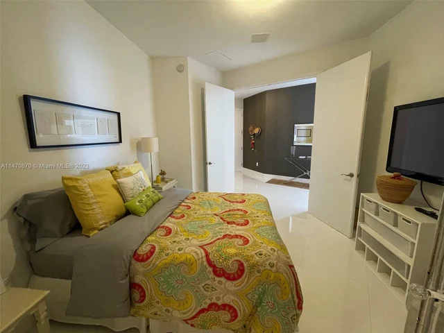 15811 Collins Ave # 3403, Sunny Isles Beach FL 33160