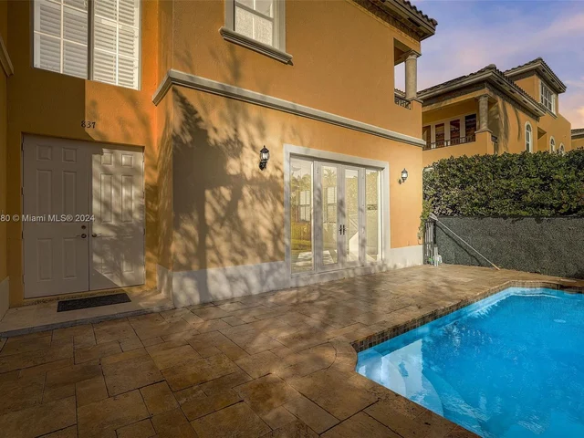 837 NE 16th Ter, Fort Lauderdale FL 33304