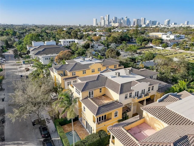 837 NE 16th Ter, Fort Lauderdale FL 33304