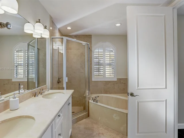 837 NE 16th Ter, Fort Lauderdale FL 33304