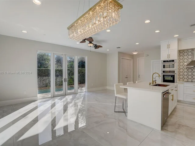 837 NE 16th Ter, Fort Lauderdale FL 33304