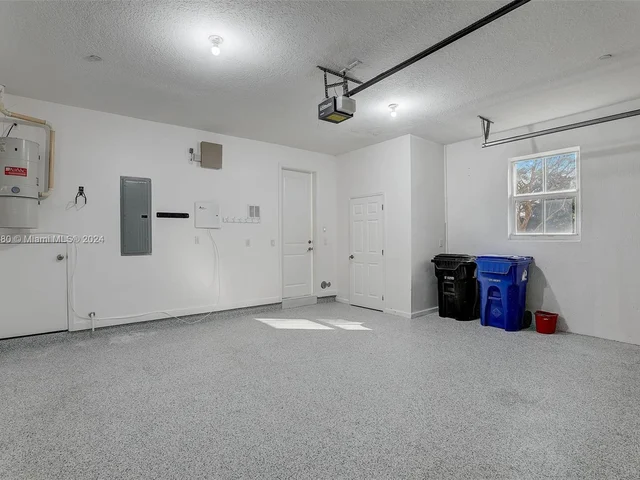 837 NE 16th Ter, Fort Lauderdale FL 33304