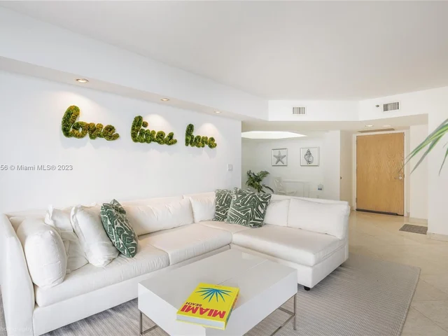 16425 Collins Ave # 512, Sunny Isles Beach FL 33160