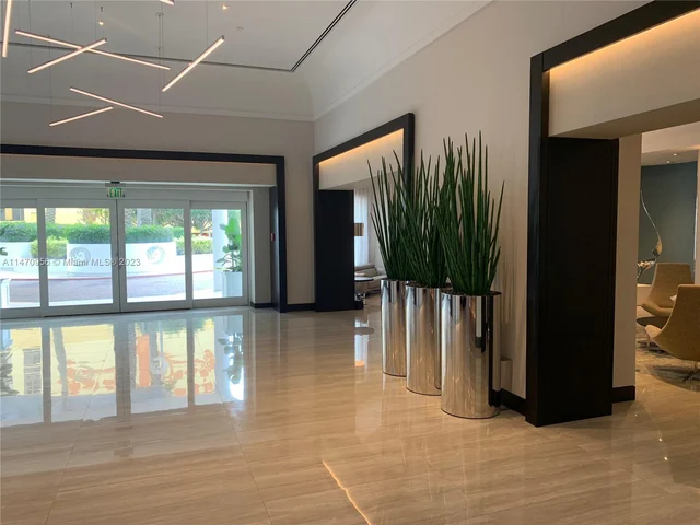 16425 Collins Ave # 512, Sunny Isles Beach FL 33160