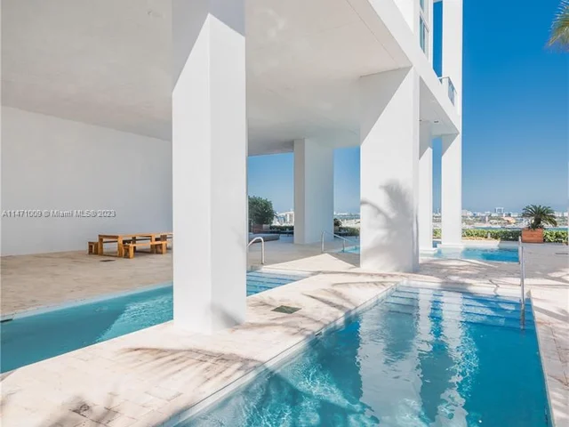 1040 Biscayne Blvd # 3007, Miami FL 33132