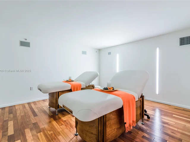 1040 Biscayne Blvd # 3007, Miami FL 33132