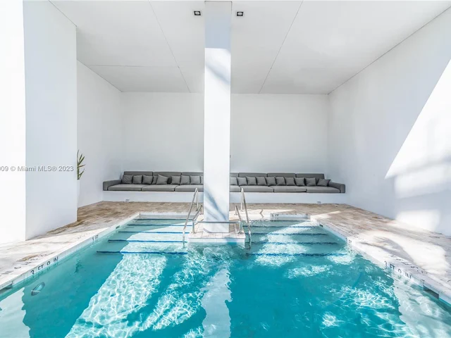 1040 Biscayne Blvd # 3007, Miami FL 33132