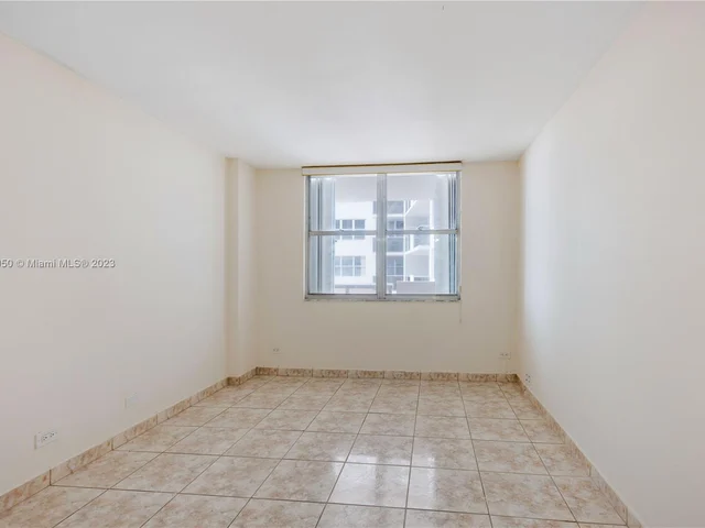 6039 Collins Ave # 408, Miami Beach FL 33140