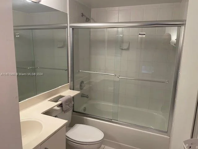 3300 NE 192nd St # 1215, Aventura FL 33180