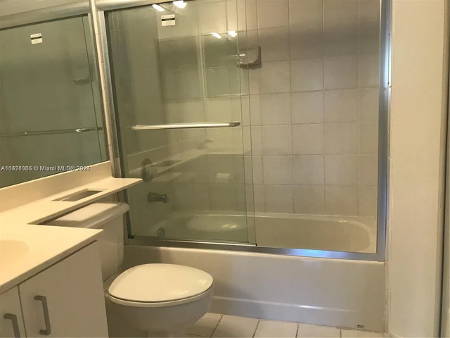 3300 NE 192nd St # 1215, Aventura FL 33180