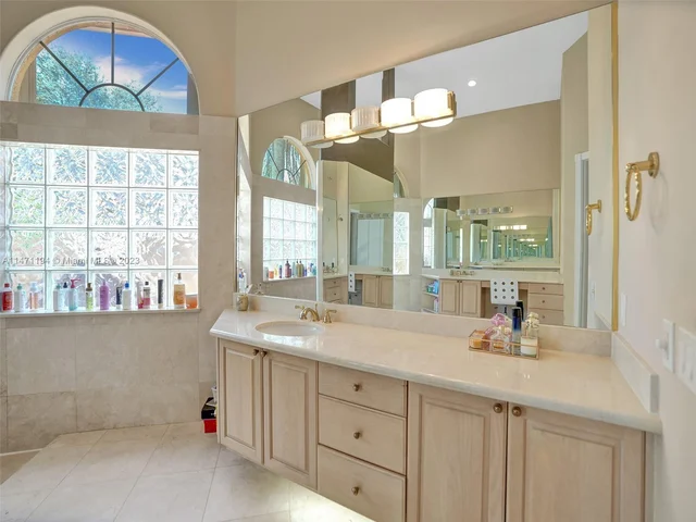 1729 NW 126th Dr, Coral Springs FL 33071