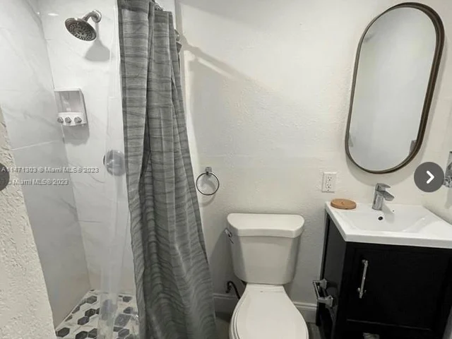 10702 NW 18th Ave, Miami FL 33167