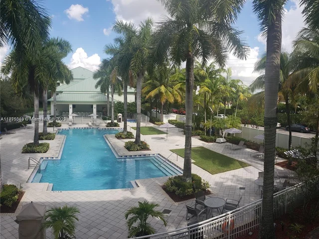 5300 NW 87th Ave # 812, Doral FL 33178
