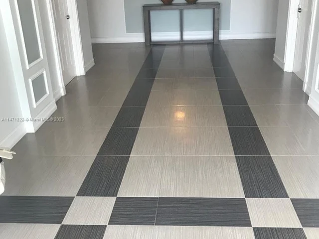 5077 NW 7th St # 1518, Miami FL 33126