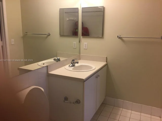 5077 NW 7th St # 1518, Miami FL 33126